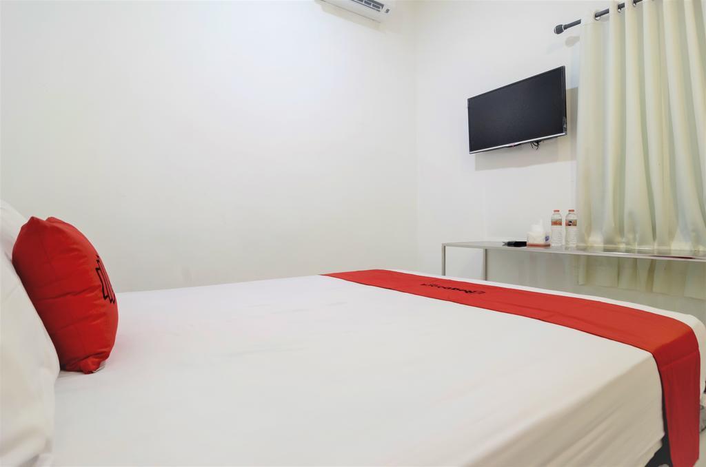 Reddoorz Near Poncol Station Hotel เซอมารัง ภายนอก รูปภาพ