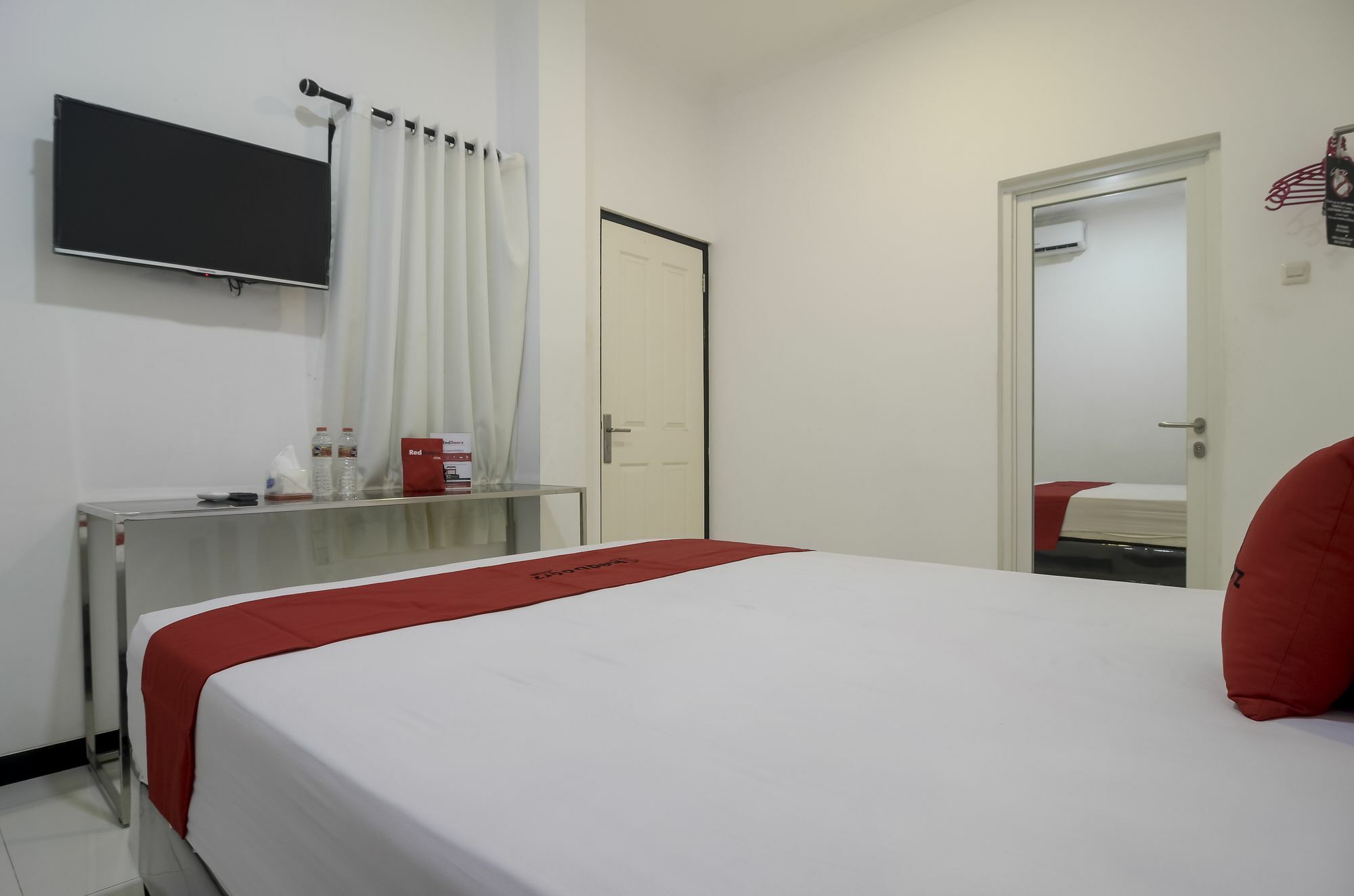 Reddoorz Near Poncol Station Hotel เซอมารัง ภายนอก รูปภาพ