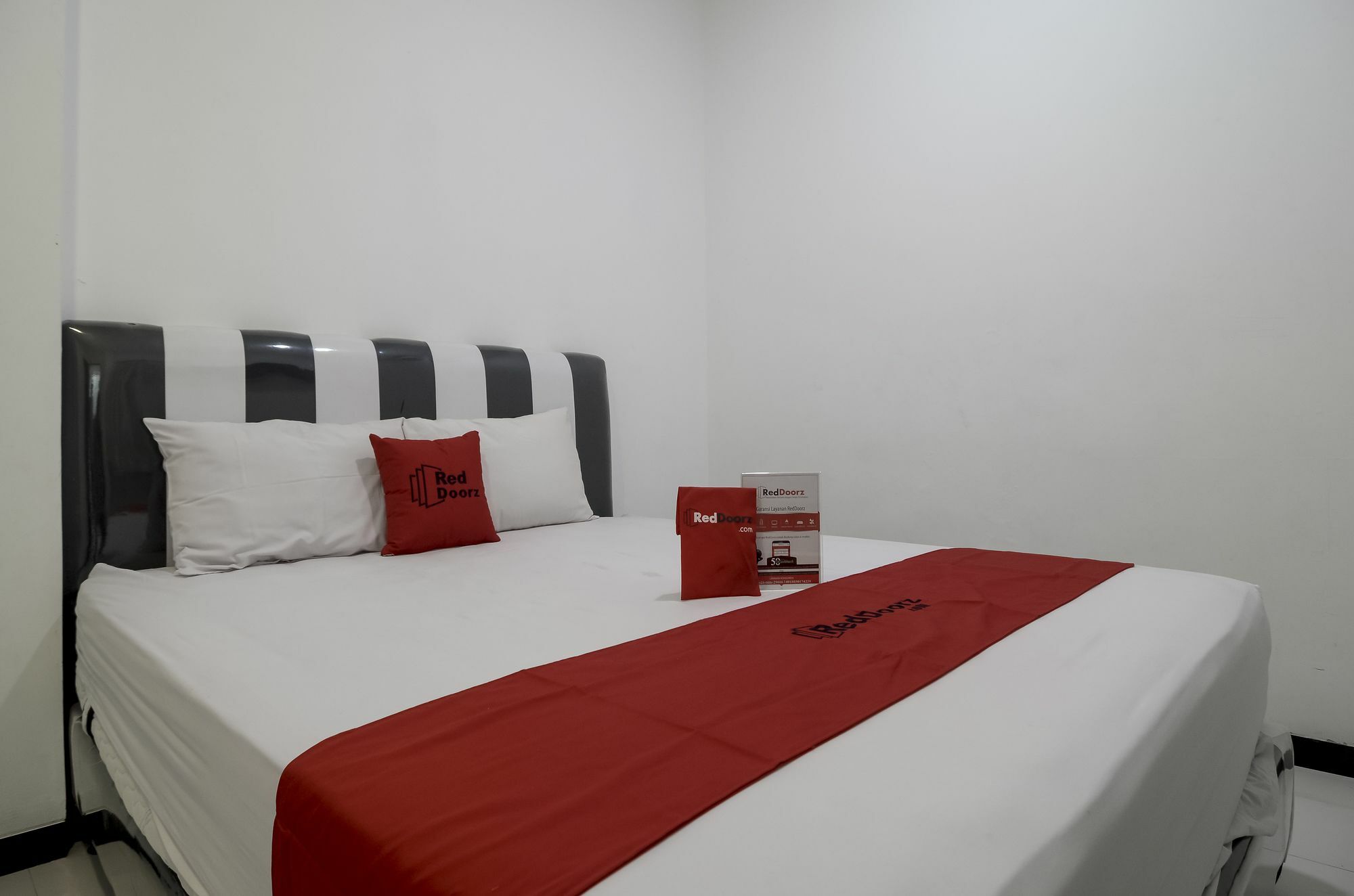 Reddoorz Near Poncol Station Hotel เซอมารัง ภายนอก รูปภาพ